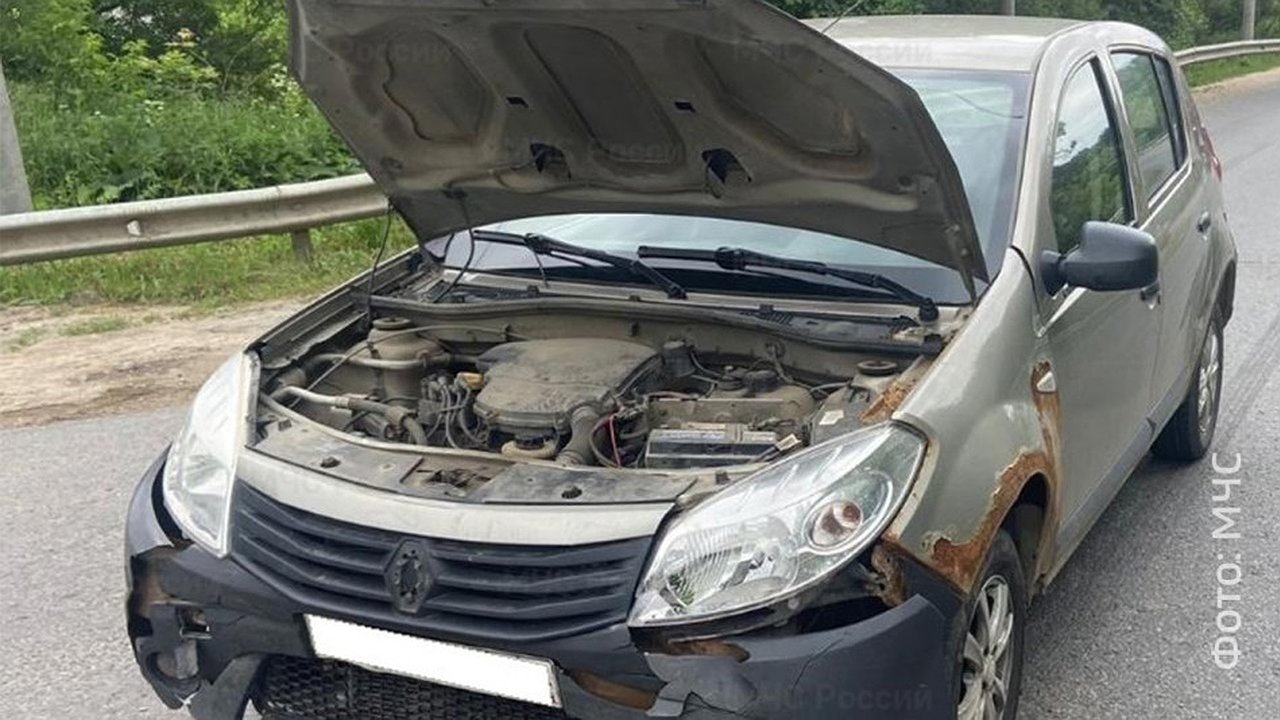 Главная картинка новости: Жесткое ДТП в Калуге: столкнулись две иномарки, есть пострадавший