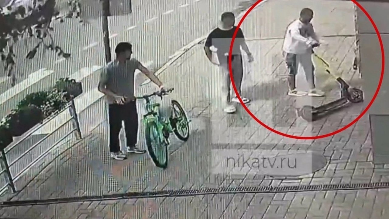 Главная картинка новости: Губернатор Владислав Шапша о ситуации с самокатами: "Хватит тянуть резину, люди страдают"