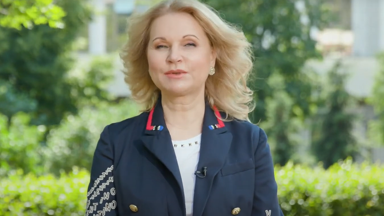 Главная картинка новости: С 1 июля жизнь неработающих россиян перевернется: Голикова раскрыла указ