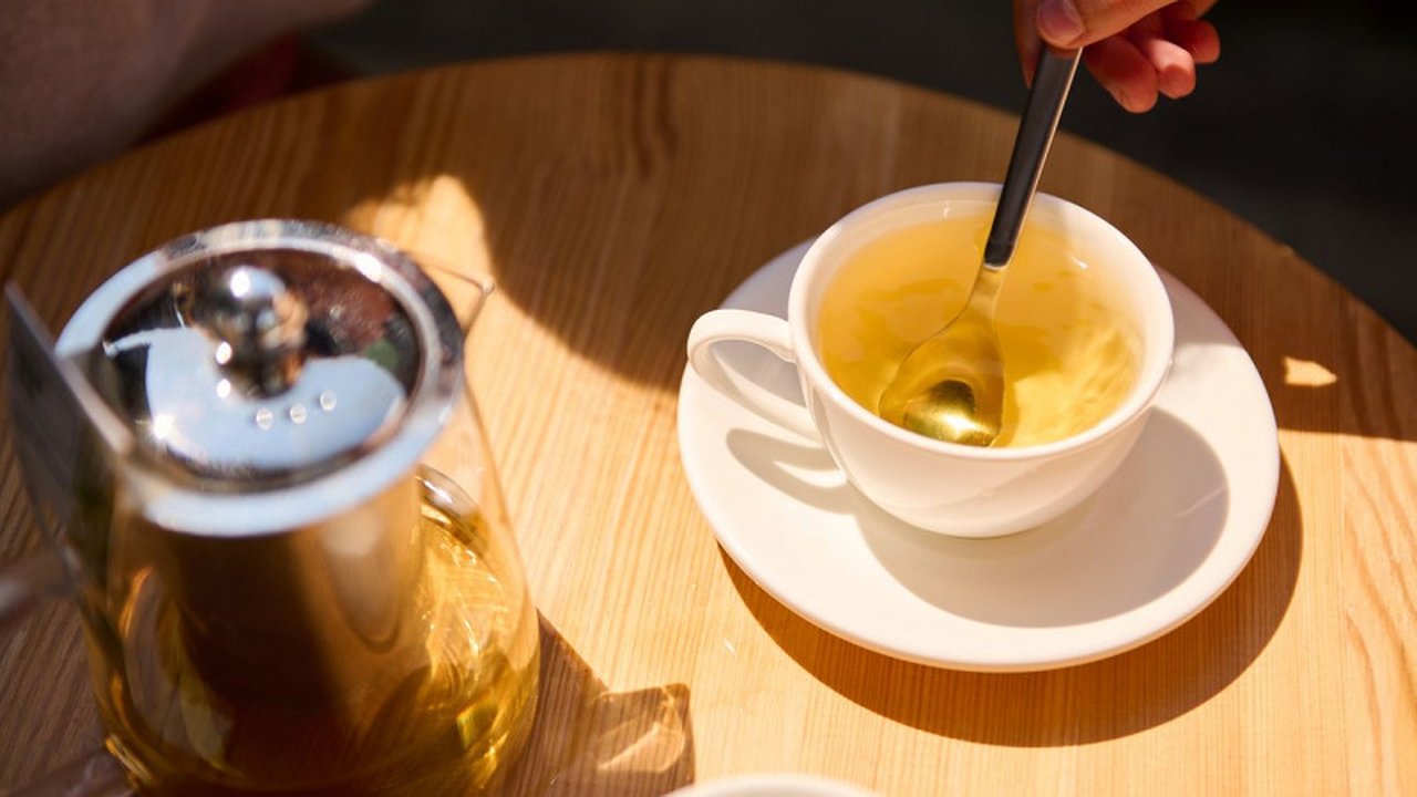 Главная картинка новости: «Не берите этот чай даже даром»: Росконтроль назвал известные 3 марки, которые не стоит брать