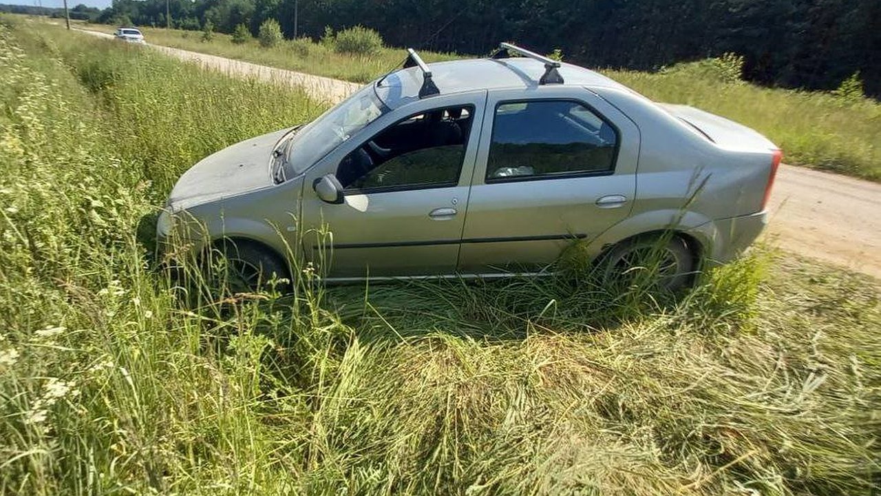 Главная картинка новости: В Калужской области 63-летний мужчина умер прямо за рулем авто 