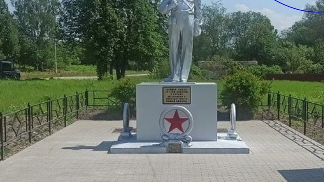 Главная картинка новости: В Калужской области отремонтировали братскую могилу участников Великой отечественной войны