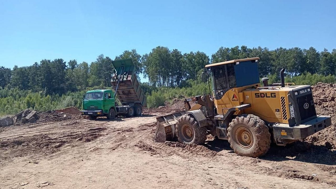 Главная картинка новости: В Калужской области трактор придавил рабочего
