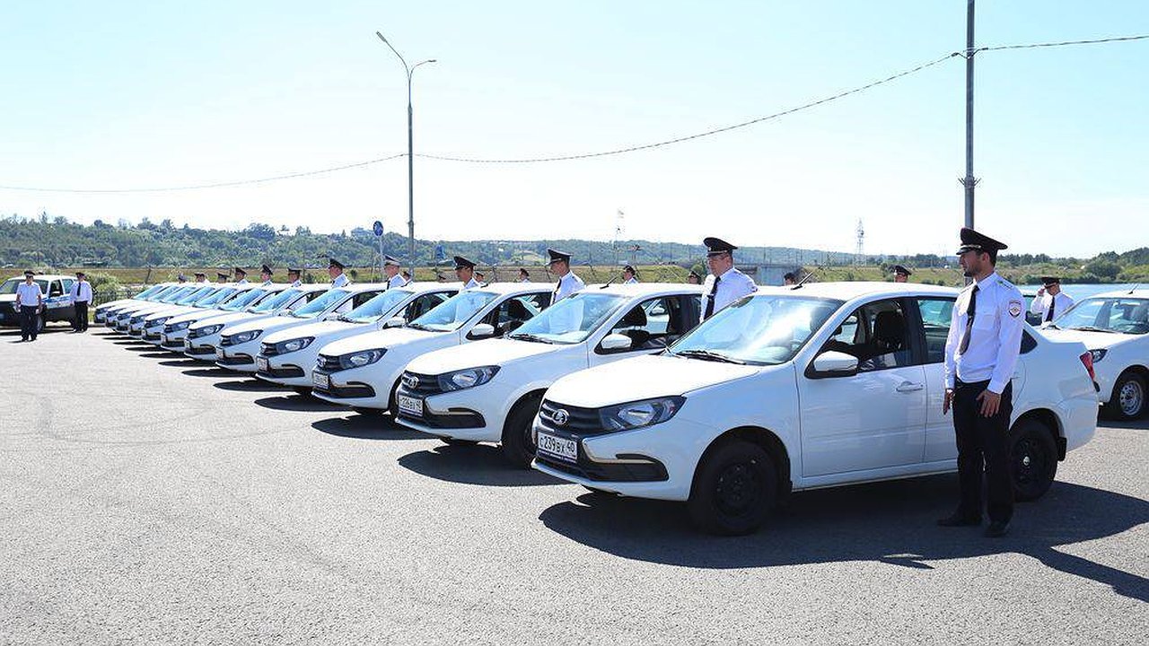 Главная картинка новости: Калужская область получила 38 новых полицейских машин