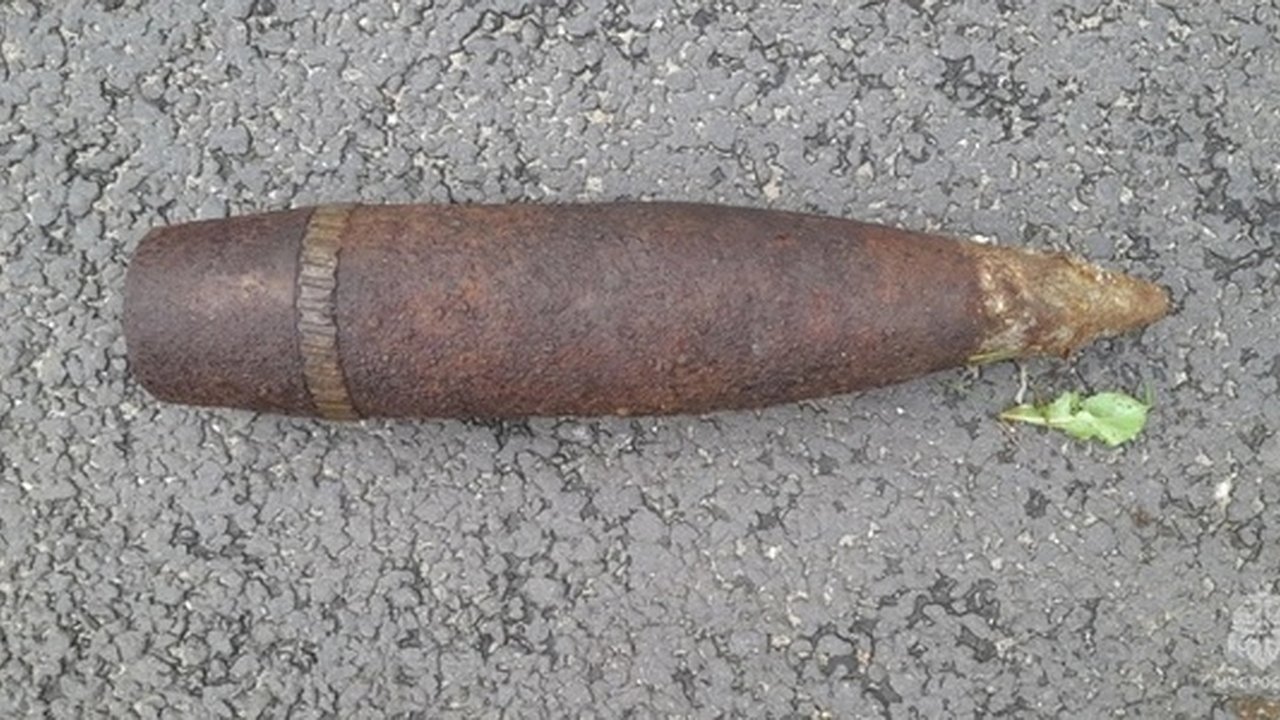 Главная картинка новости: В Калужской области обезвредили два артиллерийских снаряда времен Великой Отечественной войны