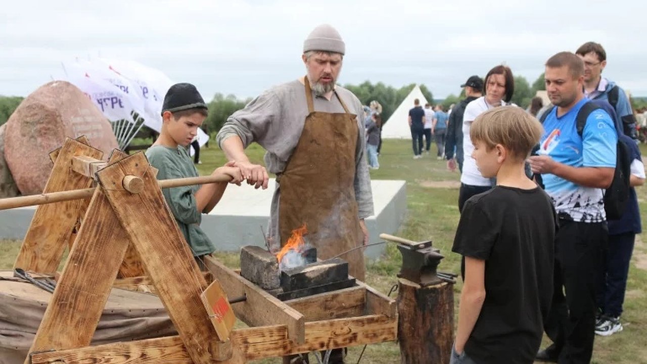 Главная картинка новости: В Калужской области отметили “Великое стояние на реке Угре”