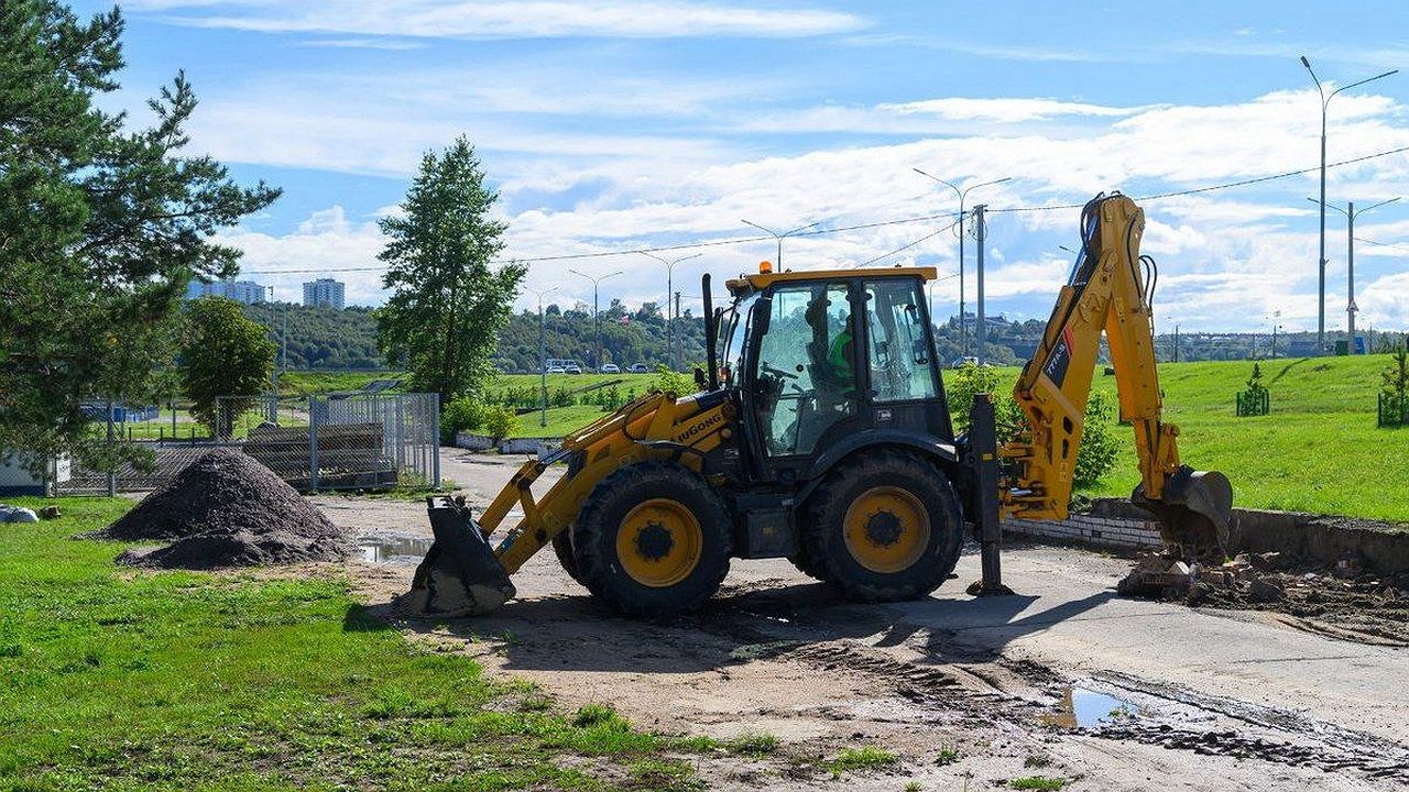 Главная картинка новости: В Калуге в сквере Волкова появилась велодорожка длиной около двух километров