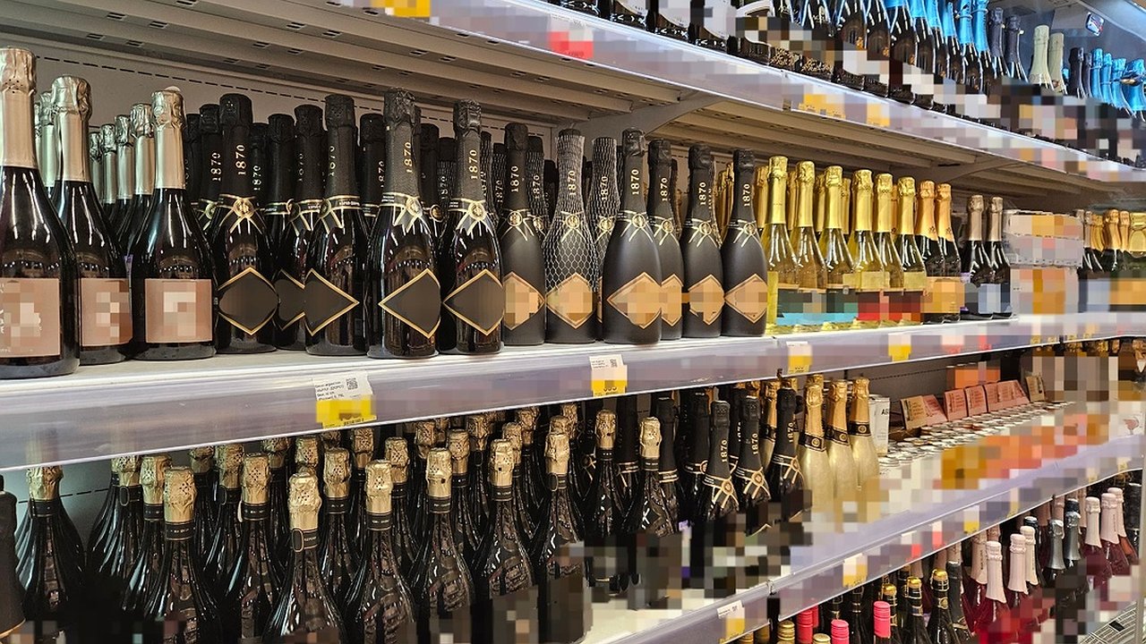 Главная картинка новости: В Калужской области прошёл рейд по предотвращению продажи алкоголя детям