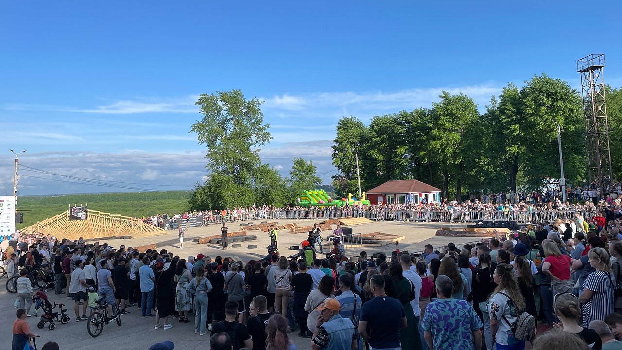 Главная картинка новости: Часть вырученных денег с калужских фестивалей пойдет на помощь жителям Курской области