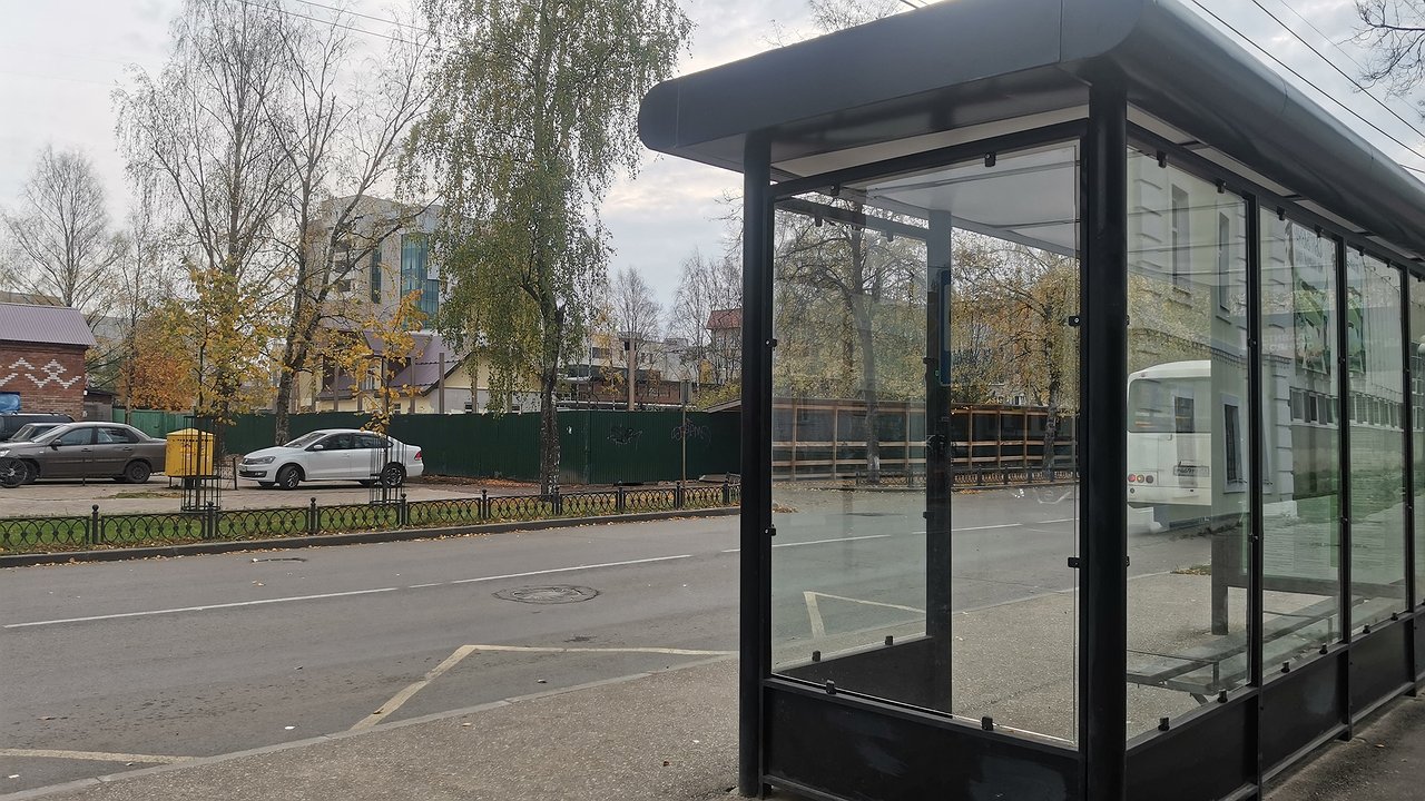 Главная картинка новости: В Калужской области заработала умная остановка "Дом у дома"