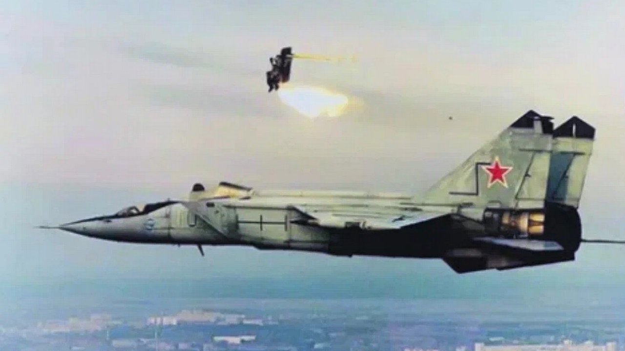 Главная картинка новости: В Калуге откроется авиа-выставка "Им покоряется небо"