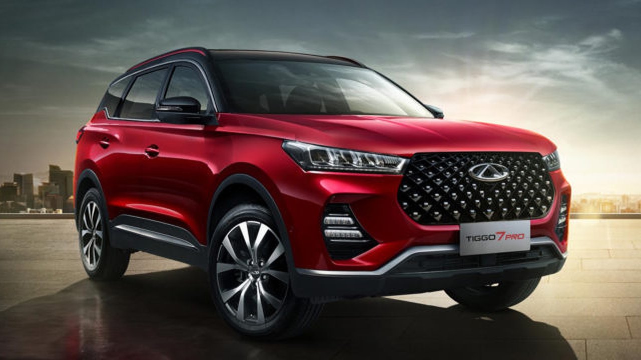 Главная картинка новости: Калужский завод начал выпуск автомобилей Chery Tiggo 4 Pro и Tiggo 7 Pro