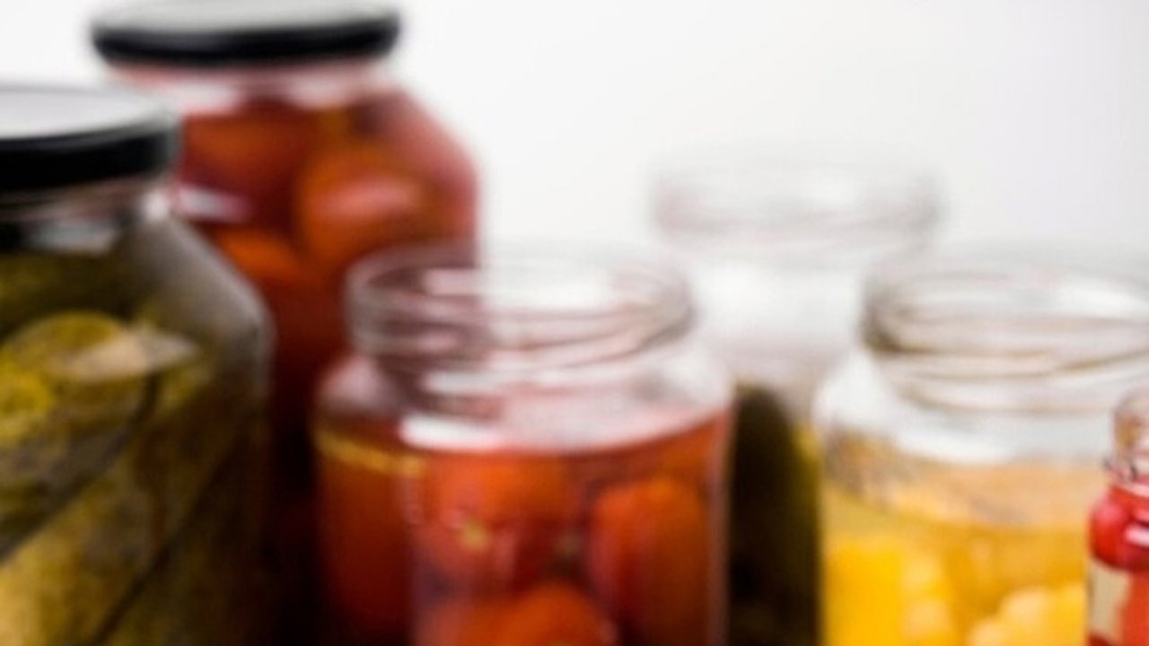 Главная картинка новости: Нет вентиляции в погребе? Не беда: эксперты поделились лайфхаком, как справиться с сыростью и влагой в помещении