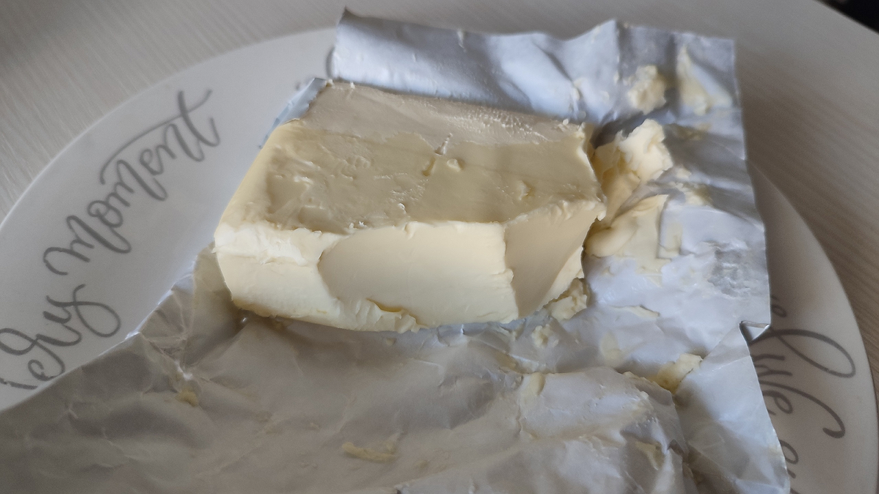 Главная картинка новости: Ни капли сливок, сплошное пальмовое масло: Роскачество назвало худшие марки сливочного масла