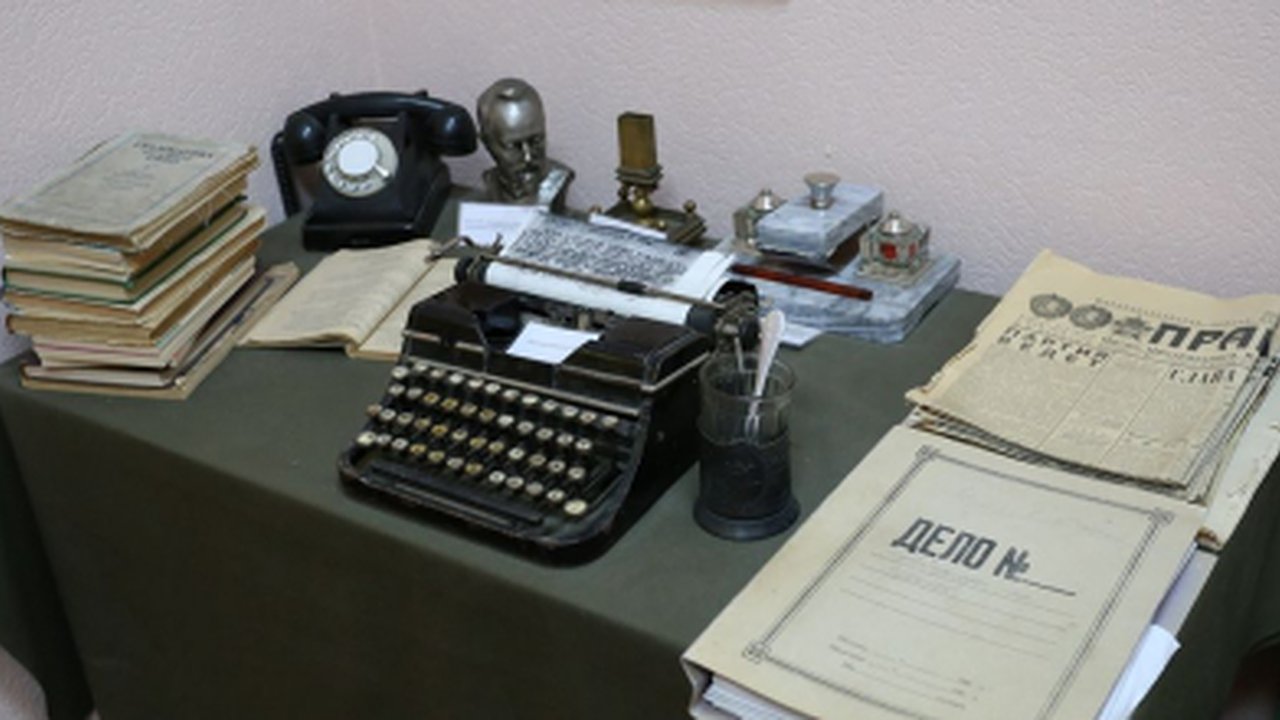 Главная картинка новости: В музее истории УМВД Калужской области прошла экскурсия для школьников