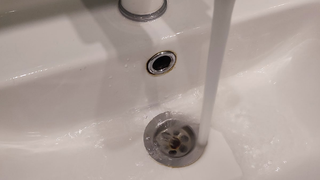 Главная картинка новости: «Никому из властей до этого нет дела»: жители калужского села вынуждены просить помощи лично у губернатора