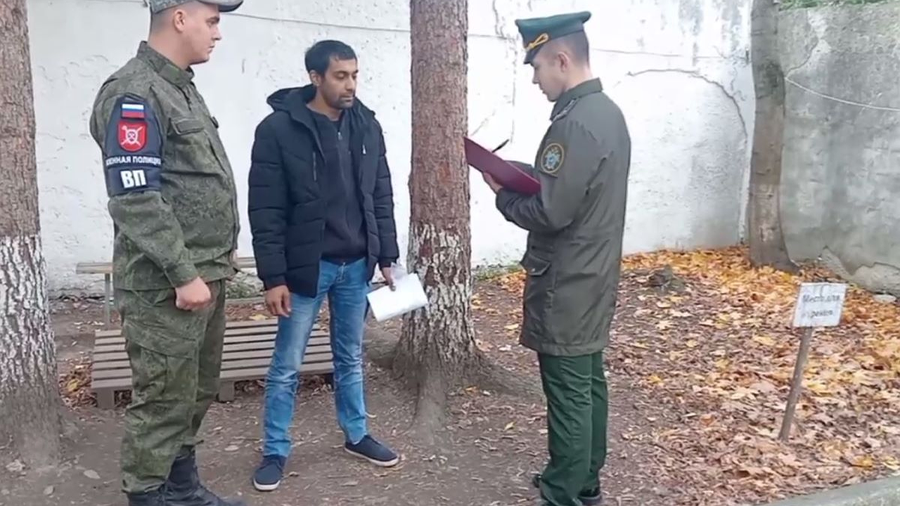 Главная картинка новости: В Калуге военные следователи провели рейд в поисках бывших мигрантов