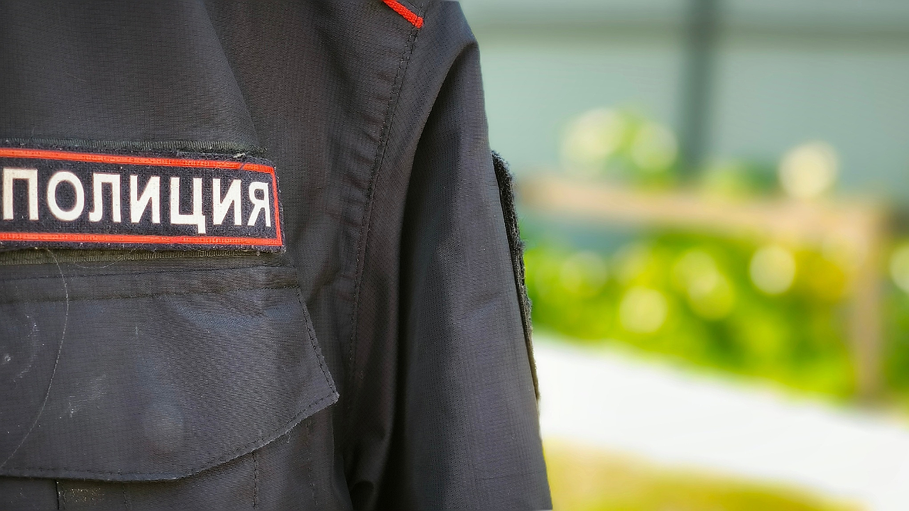 Главная картинка новости: В МВД назвали крайний срок, после которого многих «новых россиян» в Калужской области могут лишить гражданства