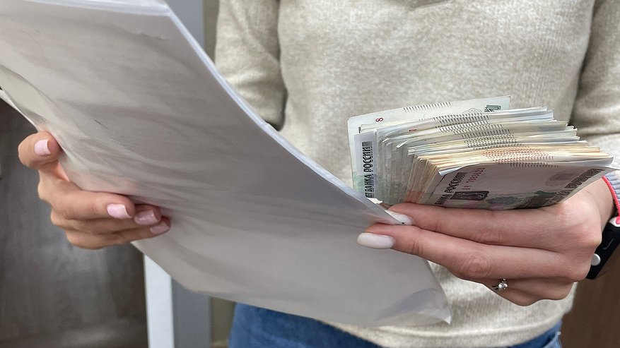 Главная картинка новости: Субсидии от государства помогли более 400 калужанам сохранить рабочие места