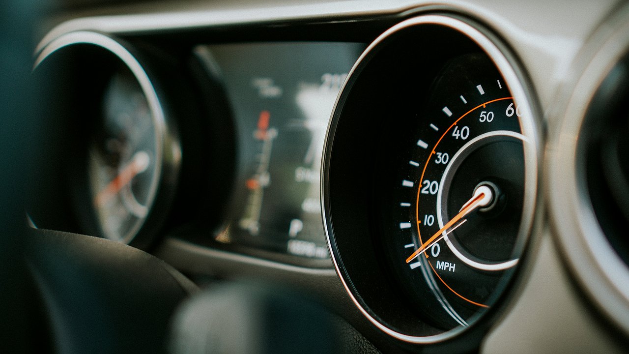 Главная картинка новости: Права аннулируют с завтрашнего дня: водителям приготовили новый сюрприз