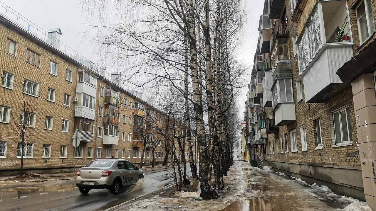 Главная картинка новости: Таксист в Калуге бросил бутылку в пассажирку после отказа от поездки