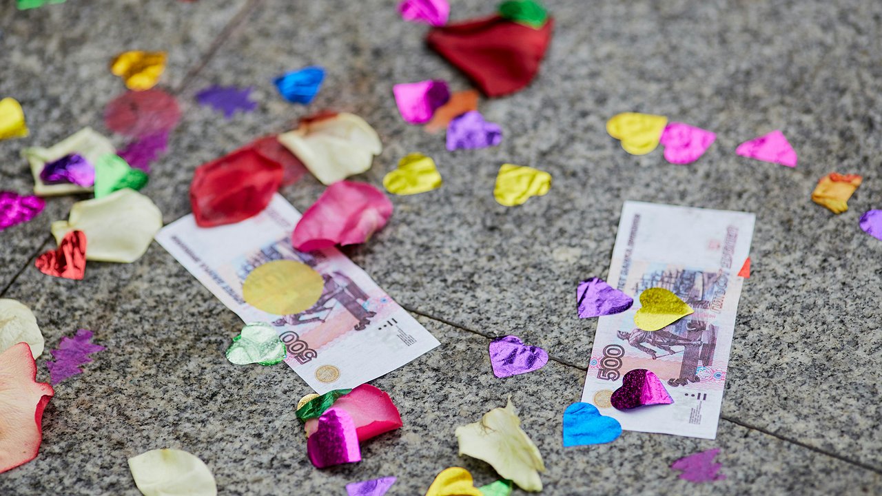 Главная картинка новости: Указ подписан. Разовая выплата пенсионерам 25 000 рублей начнется с декабря