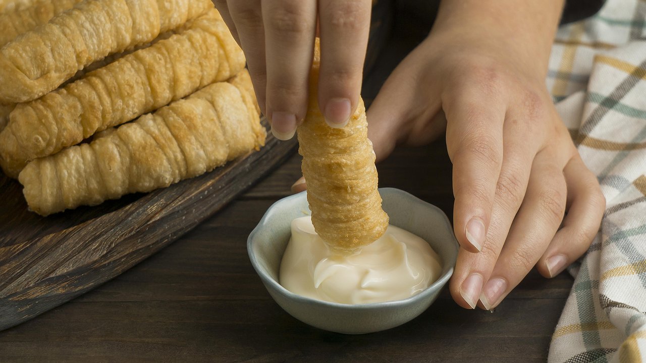 Главная картинка новости: Эту гадость невозможно есть: Роскачество обнаружило худший майонез — оливье таким не заправишь