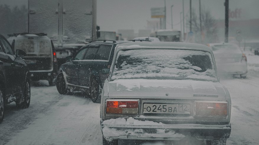 Главная картинка новости: Езжу на б/у-авто, но бегает как новая: как правильно прогревать автомобиль зимой в любых погодных условиях