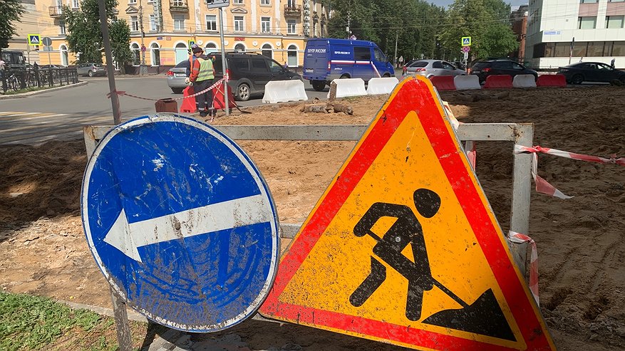 Главная картинка новости: В Калуге за год привели в порядок 120 дворов 