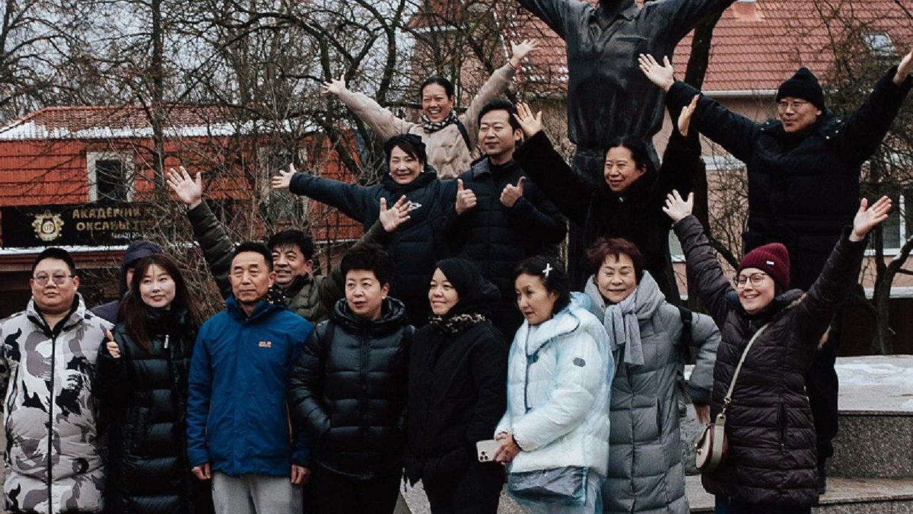 Главная картинка новости: Туристы из Китая посетили Калугу и Обнинск