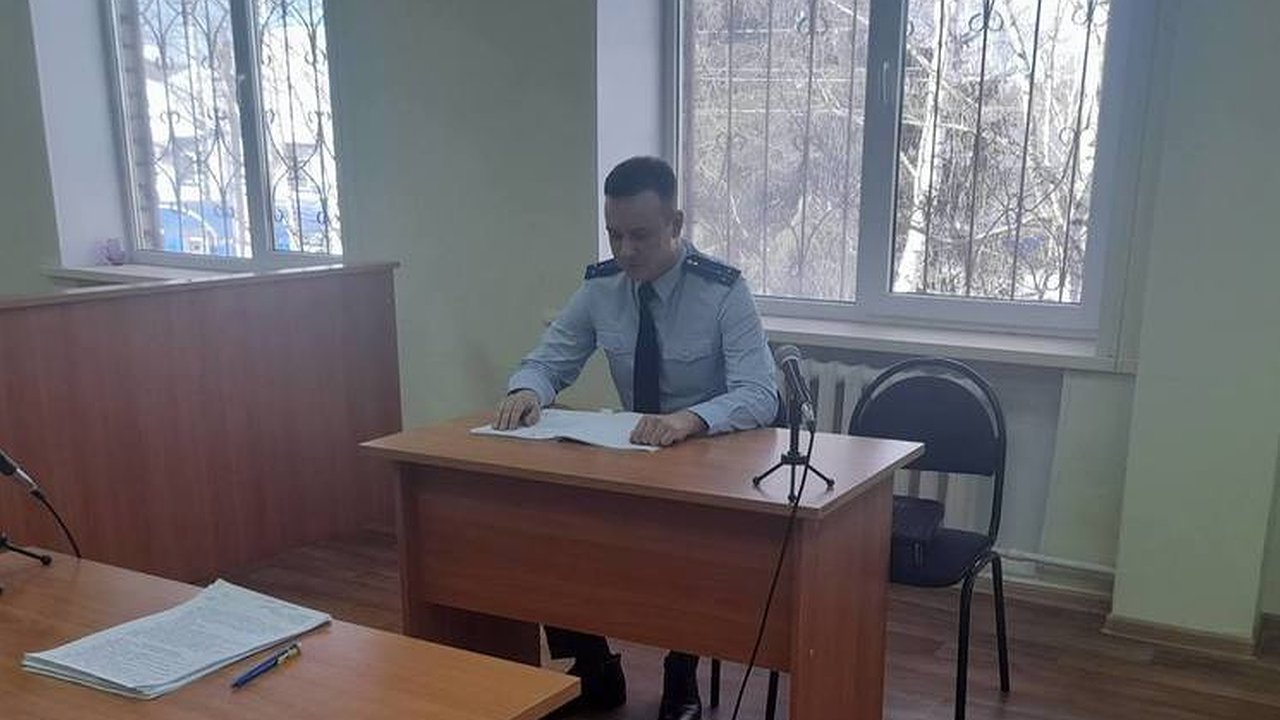 Главная картинка новости: Калужанка выслушала приговор за кражу 80 тысяч рублей с чужой карты 