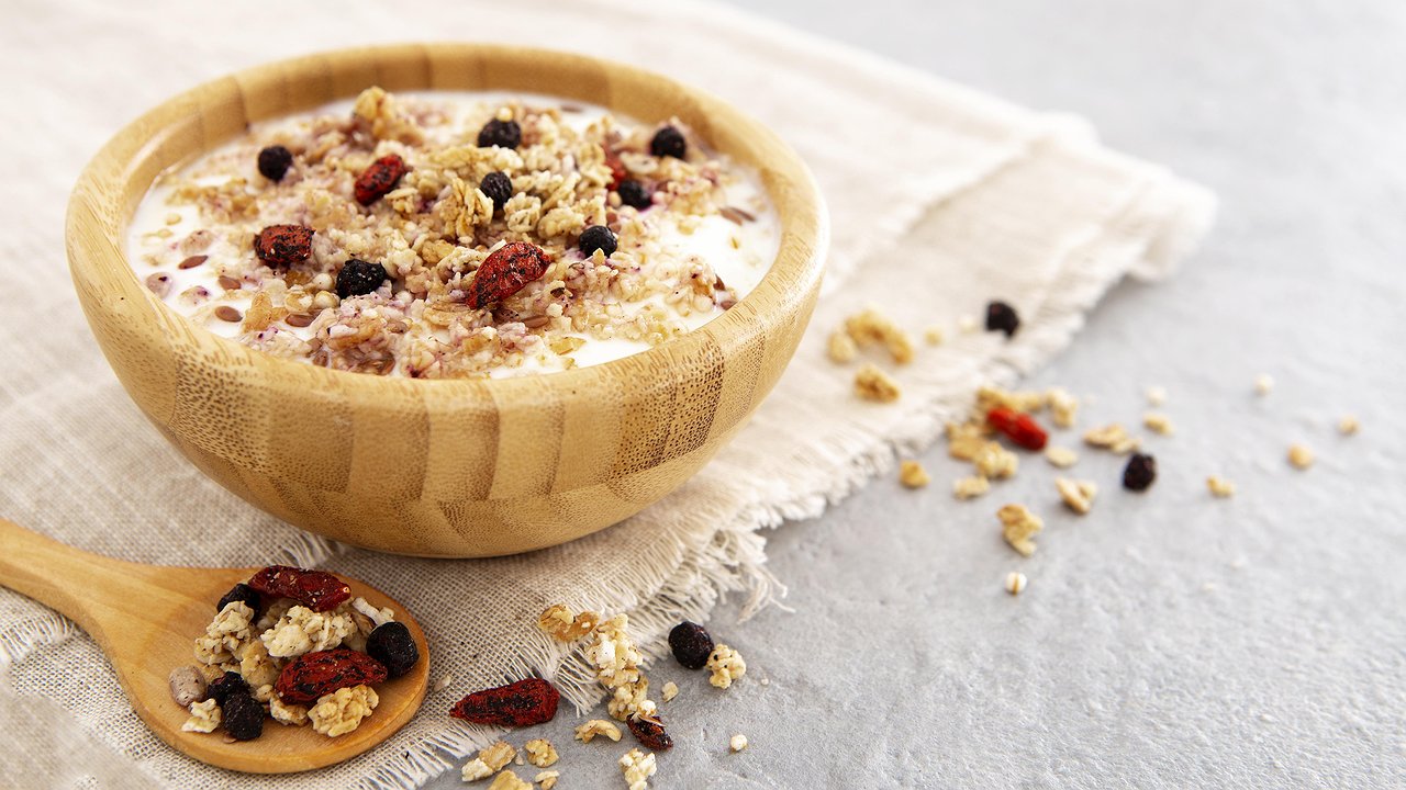 Главная картинка новости: Недорогая и сжигает жир в разы лучше гречки - ученые назвали самую полезную крупу