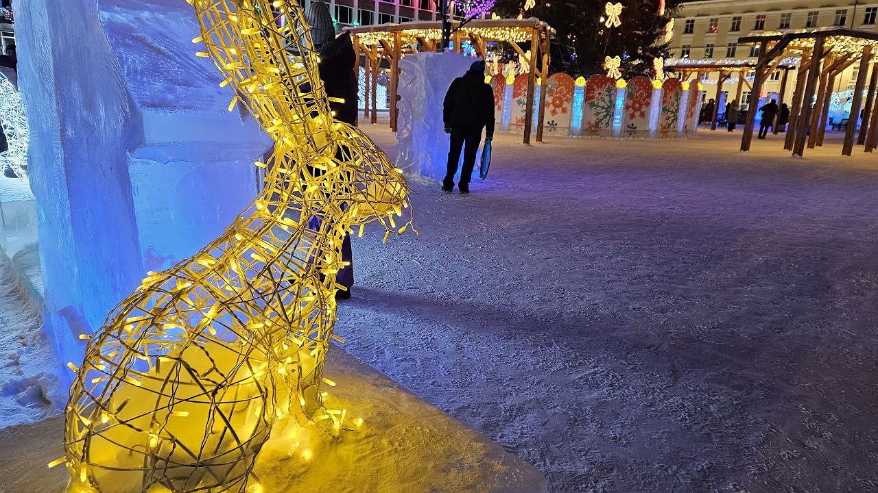 Главная картинка новости: Депутаты Заксобрания воплотят желания калужских детей