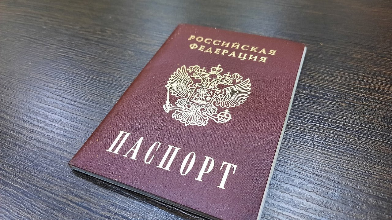 Главная картинка новости: Калужская полиция приняла заявление о гражданстве у "тарусского немца" после обращения Путина 