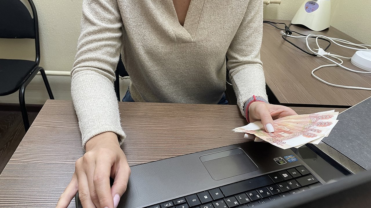 Главная картинка новости: Людей услышали. Именно эту сумму получат все до единого пенсионеры с 1 января