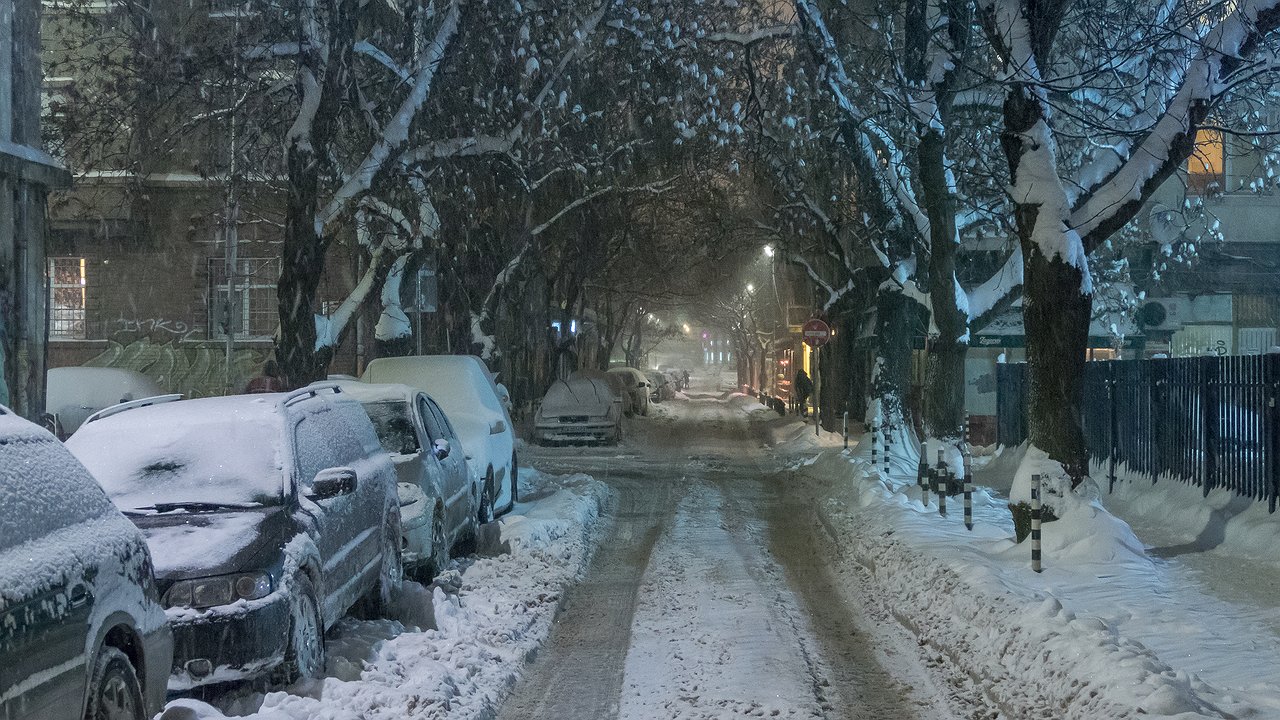 Главная картинка новости: Меньше износ и лучше сцепка: вот идеальное для зимы давление в шинах под разные автомобили