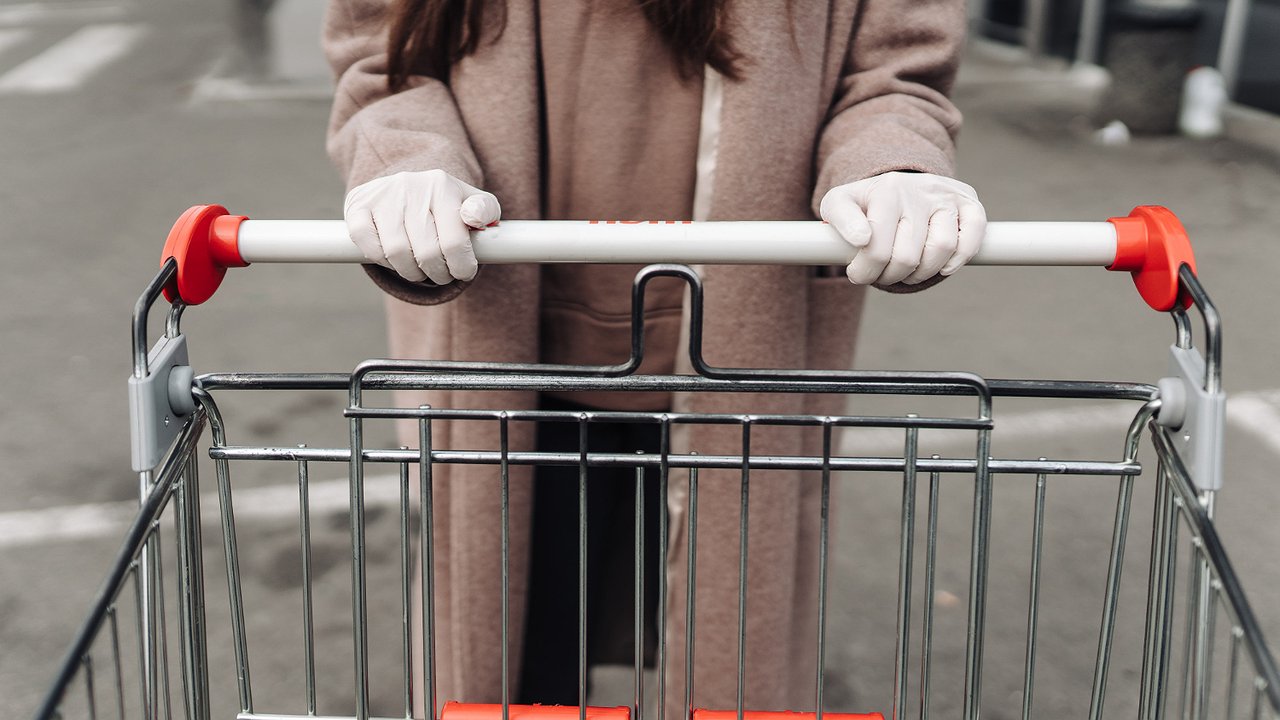 Главная картинка новости: С 2 января это исчезнет из всех магазинов: «Пятерочка» и «Магнит» приняли новое решение