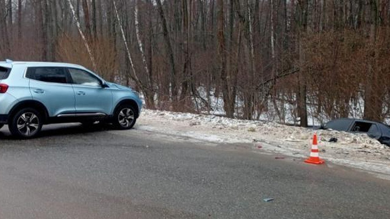 Главная картинка новости: В Калужской области годовалый ребенок пострадал в ДТП