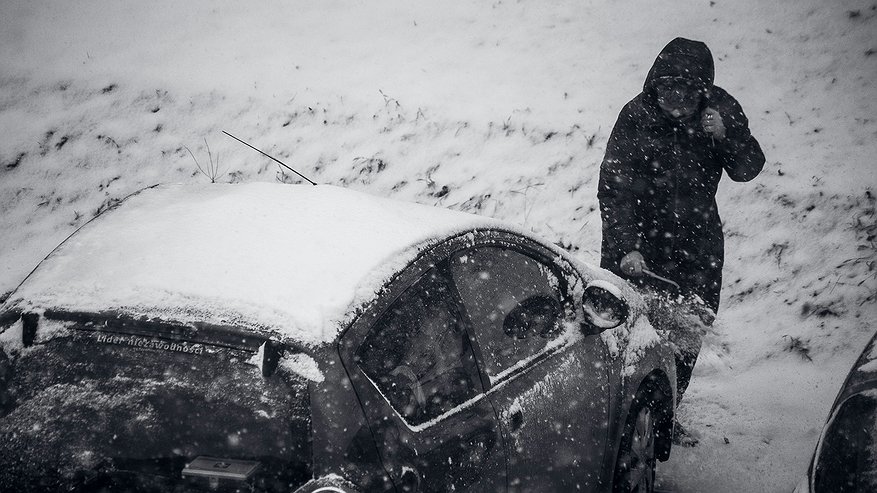 Главная картинка новости: Меньше износ и лучше сцепление: вот идеальное для зимы давление в шинах под разные автомобили