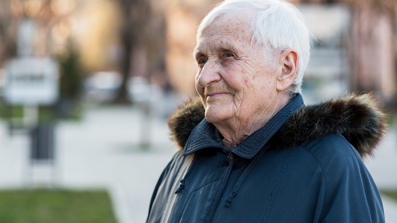 Главная картинка новости: Указ приняли тихо: пожилых россиян в возрасте от 59 до 83 лет ждут нововведения с 8 января