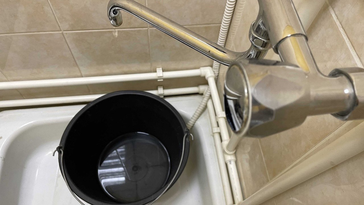 Главная картинка новости: На Рождество некоторые населенные пункты Калужской области остались без воды