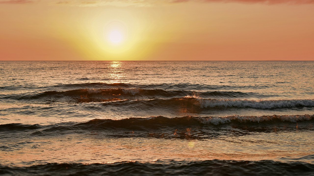 Главная картинка новости: Прежней Анапы больше нет: на пляжный сезон можно не рассчитывать