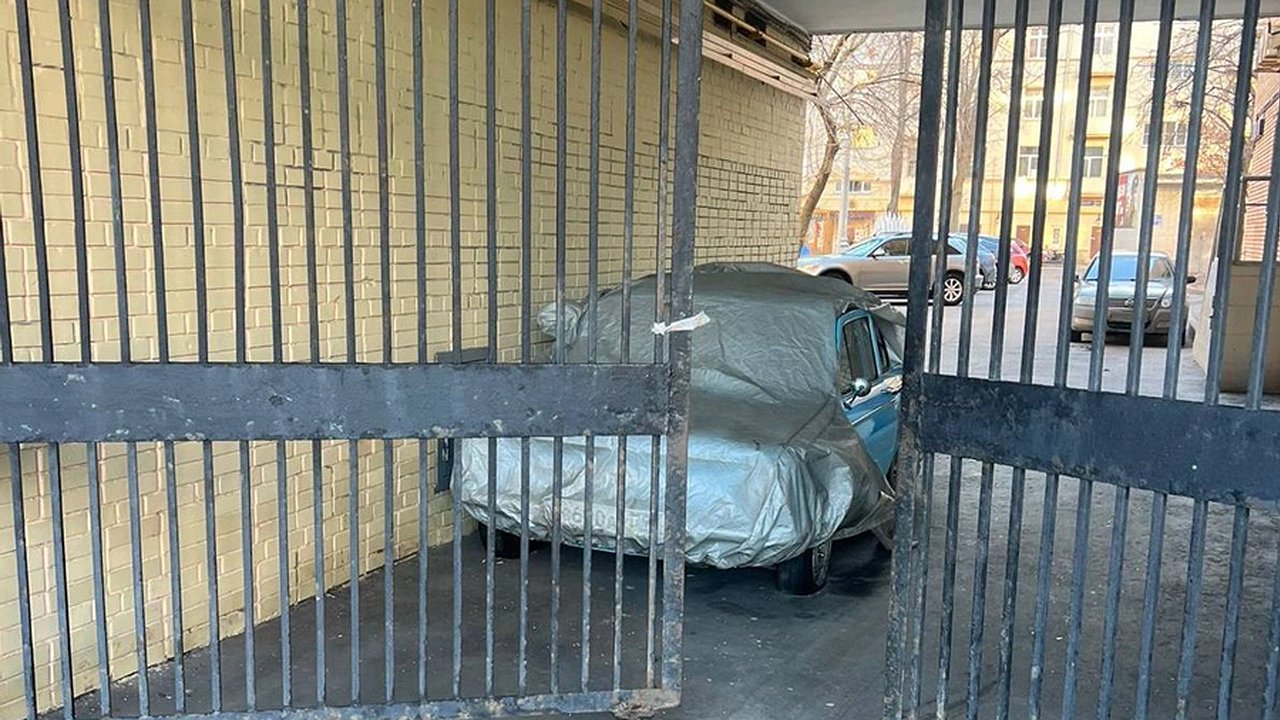 Главная картинка новости: В машине известного артиста Гоши Куценко нашли тело женщины