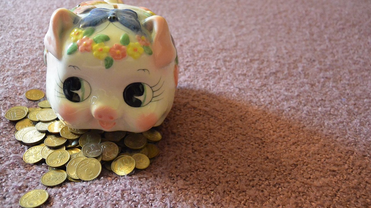 Главная картинка новости: Лихие 90-е возвращаются: грядет новая волна девальвации – все накопления россиян в феврале превратятся в пыль?