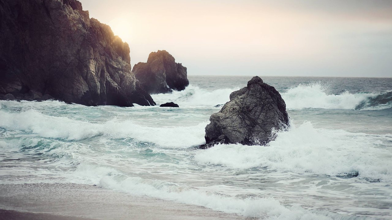 Главная картинка новости: Этот шикарный курорт на Черном море запросто заменит Анапу — чистейшие пляжи и без толп туристов