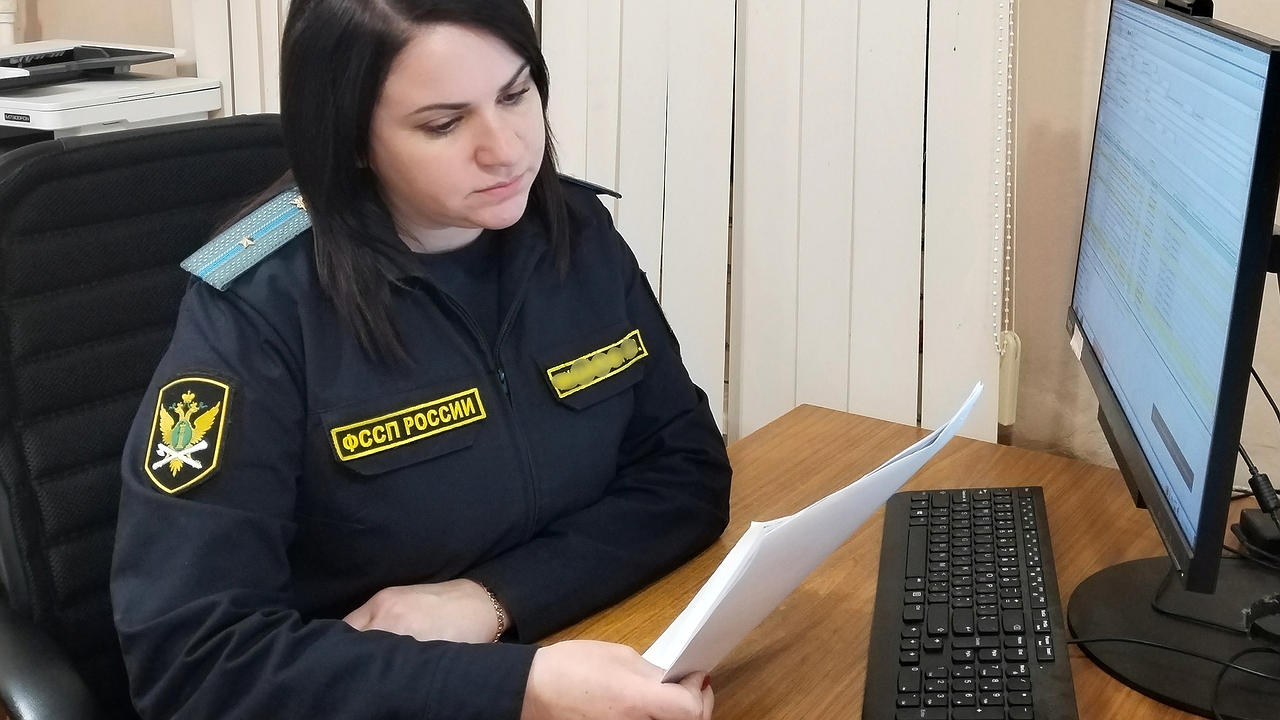 Главная картинка новости: В Мосальском районе мужчина заплатил за выезд за границу 850 тысяч рублей