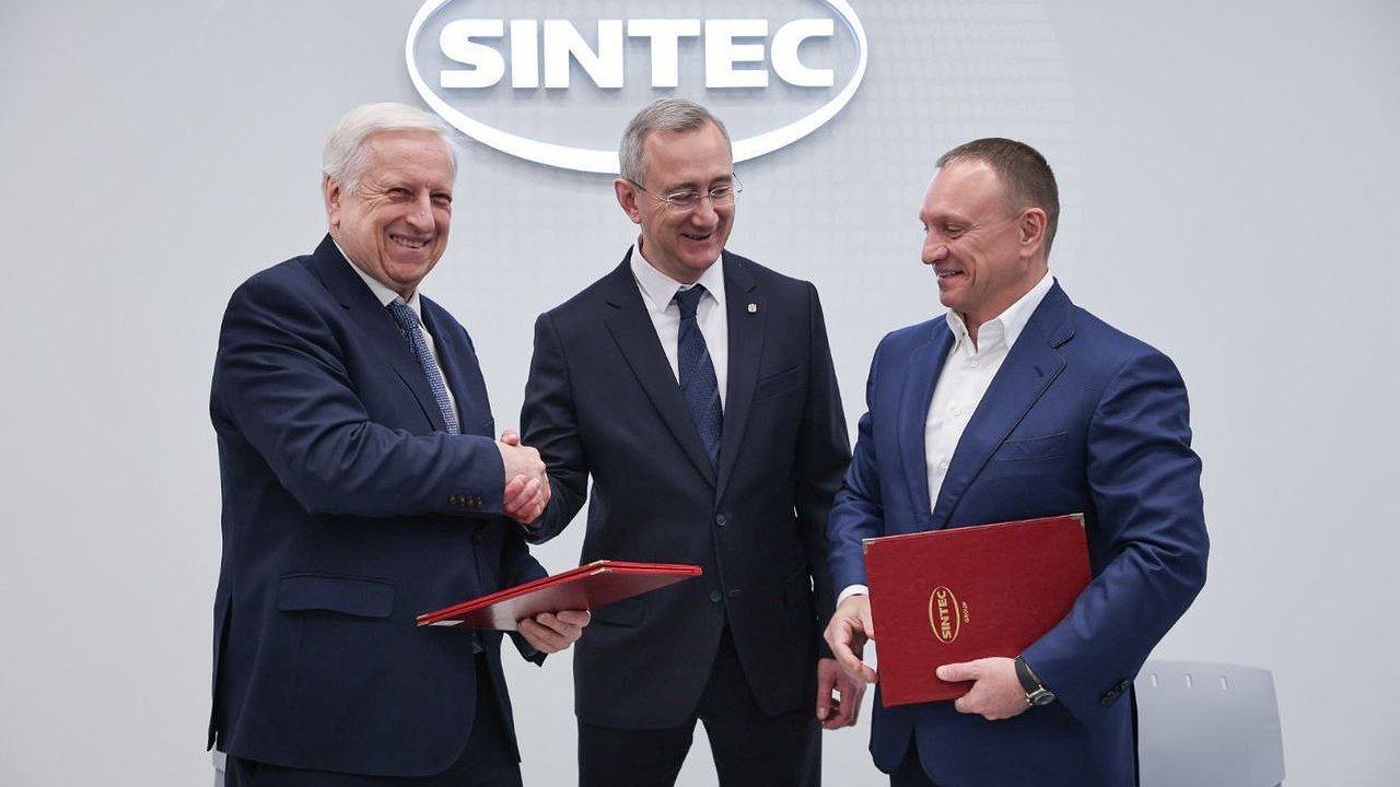 Главная картинка новости: В МИФИ открылась современная химическая лаборатория