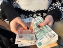 В Калужской области мигрант спас пенсионерку от потери 400 тысяч рублей
