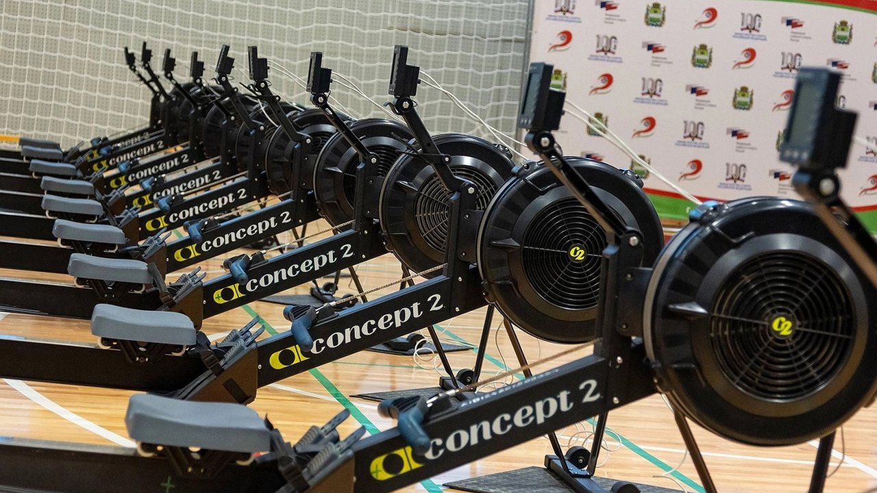 Главная картинка новости: Калуга станет центром гребного спорта: сильнейшие спортсмены страны сразятся за титул на чемпионате и первенстве России