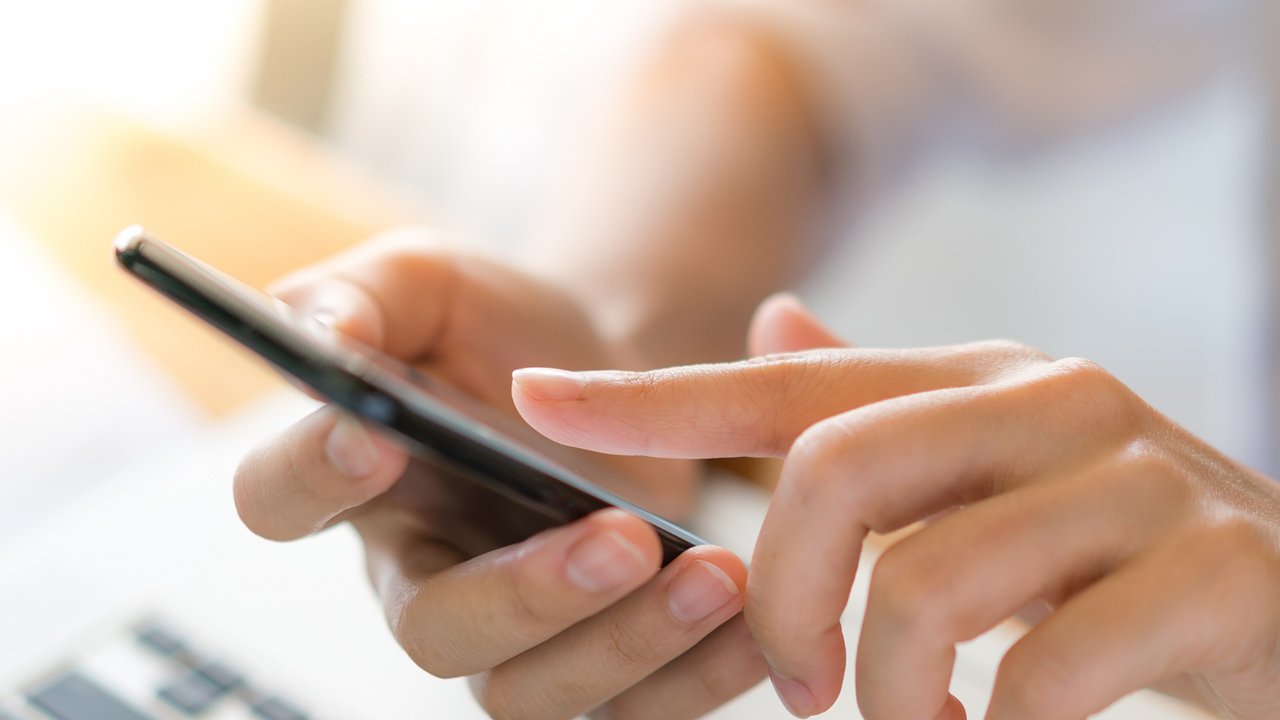 Главная картинка новости: Не блокировка, а гораздо хуже: WhatsApp вводит новое требование жителей России